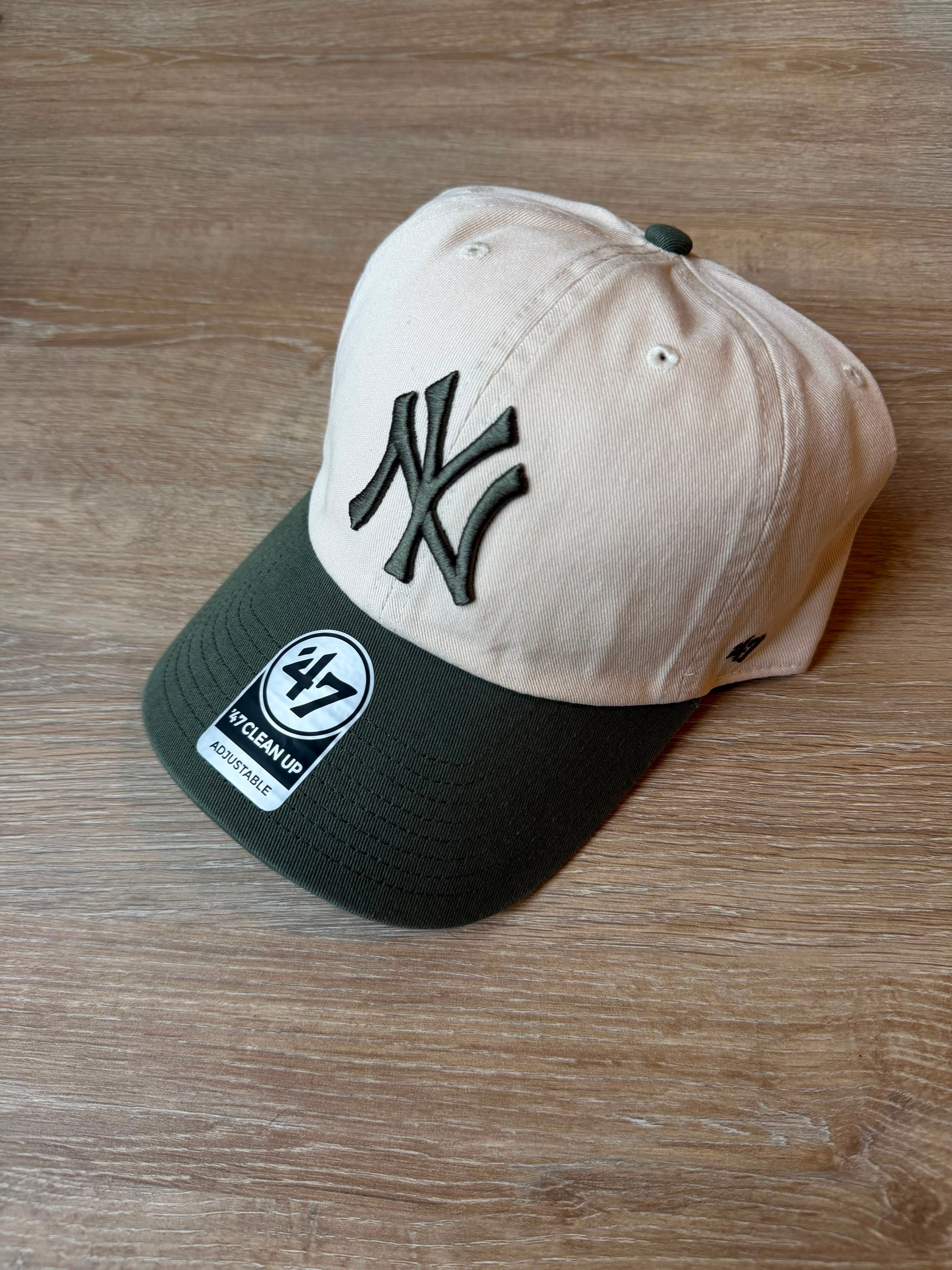 Gorra 47 Clean Up NY Yankees Crema y Verde Militar