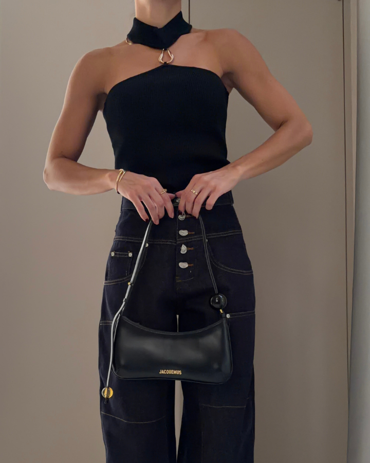 TOP CUELLO CON APLIQUE