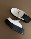 MULES JORDAN BLANCOS