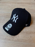 Gorra 47 MVP NY Yankees Negro Logo Blanco