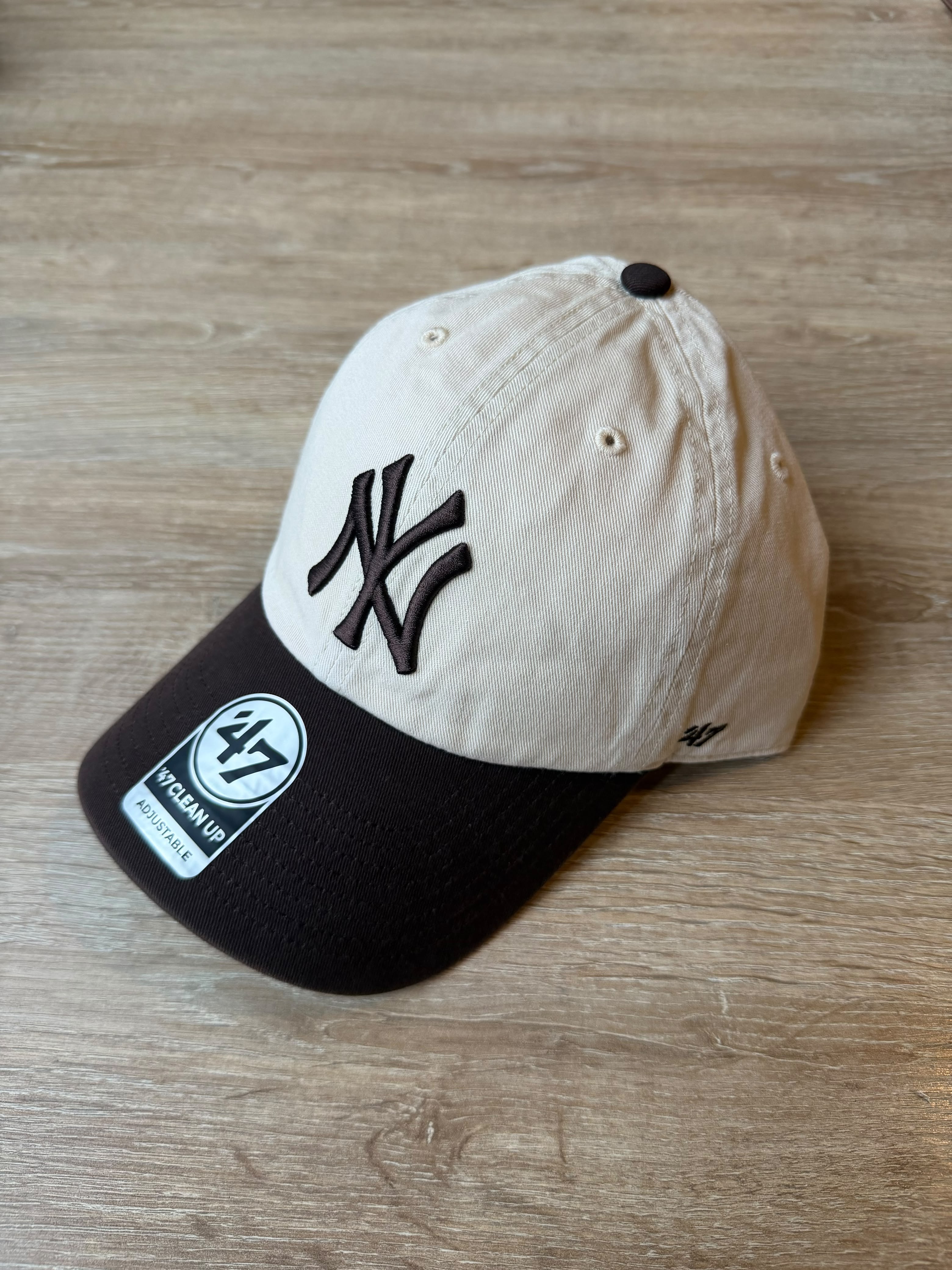 Gorra 47 Clean Up NY Yankees Crema y Café Chocolate