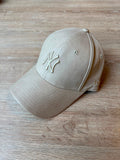 Gorra New Era NY Yankees Cuero Beige