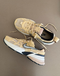 NIKE V2K AMARILLOS