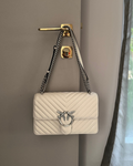 PINKO BEIGE & CADENA PLATEADA