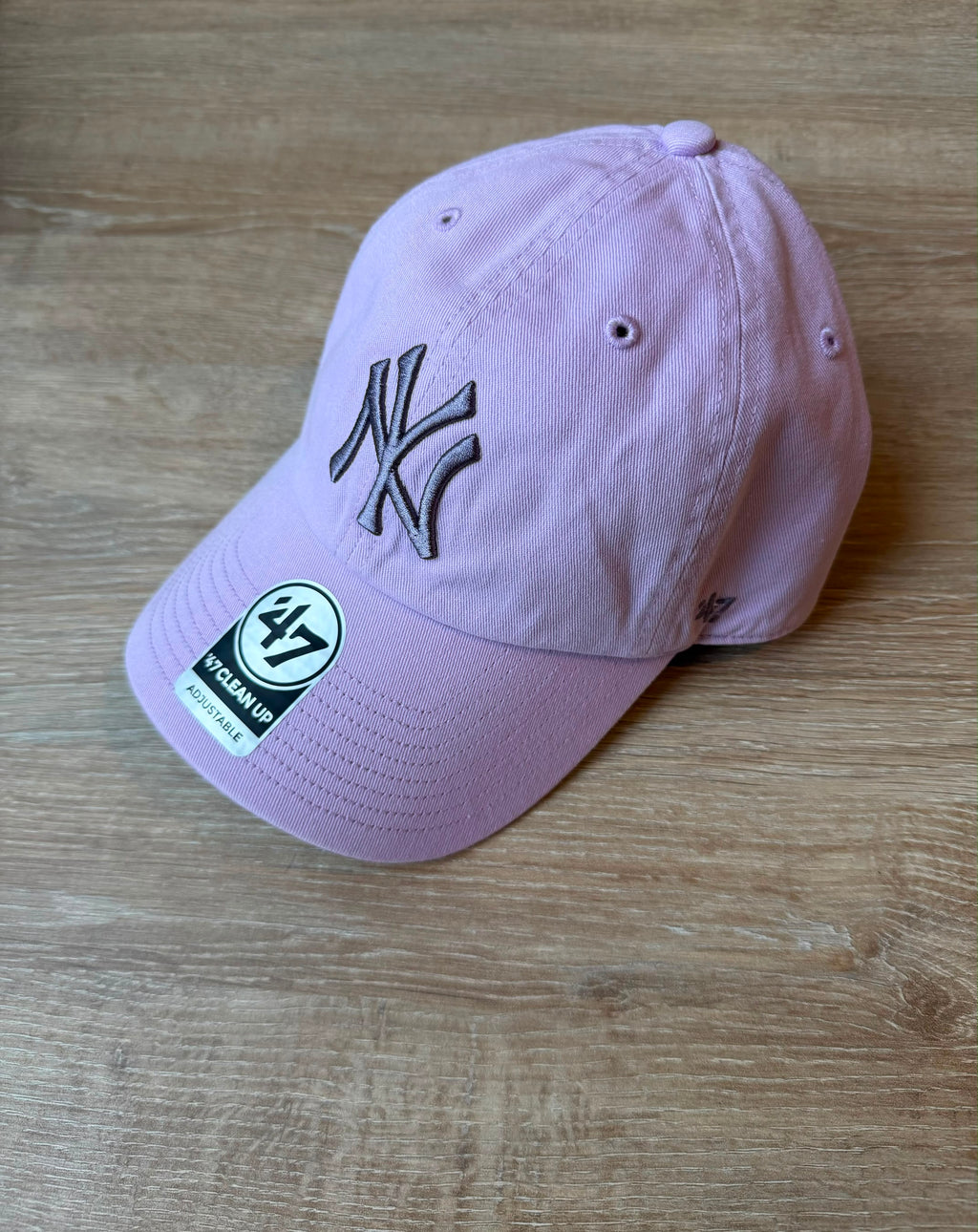GORRA 47 CLEAN UP NY YANKEES LILA PASTEL