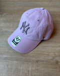 GORRA 47 CLEAN UP NY YANKEES LILA PASTEL